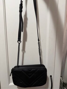 Black Quilted Crossbody DKNY Bag with Chain Strap